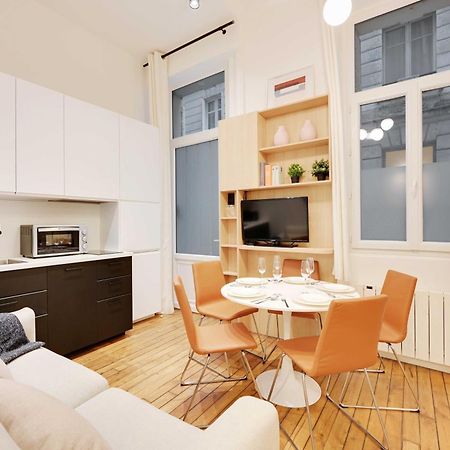 Beautiful Apt -1Br-4P- Tour Eiffel - Invalides Paris Exteriör bild