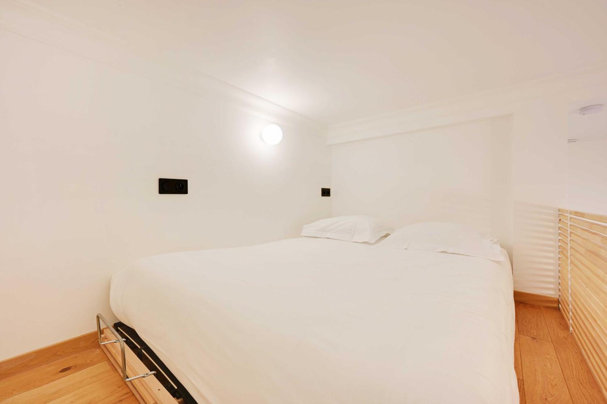 Beautiful Apt -1Br-4P- Tour Eiffel - Invalides Paris Exteriör bild